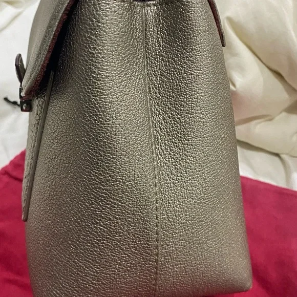 👜Carolina Herrera cross body súper good condition👜 - Picture 7 of 16